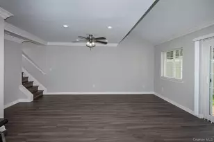 404 Townhouse Dr, Coram, NY 11727 - Photo 6