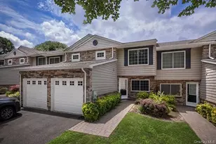 2705 Townhouse Dr, Coram, NY 11727 - Photo 2