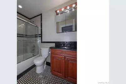 2705 Townhouse Drive #2705, Coram, NY 11727 - Photo 8