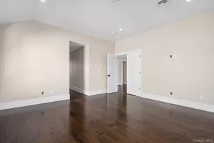 183 Park Ln, Massapequa, NY 11758 - Photo 24