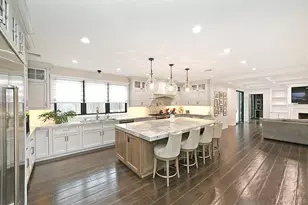 10 Yardley Dr, Dix Hills, NY 11746 - Photo 6