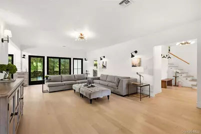 10 The Locusts, Roslyn, NY 11576 - Photo 4