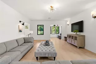 10 The Locusts, Roslyn, NY 11576 - Photo 8