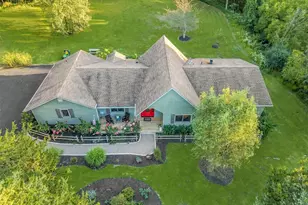 12 Whitefield Ave, Warwick, NY 10990 - Photo 2