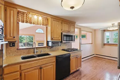 14 Valewood Drive, New Windsor, NY 12553 - Photo 18