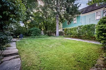 69 Montgomery Street, Poughkeepsie, NY 12601 - Photo 36