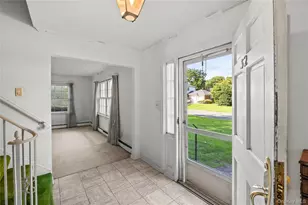 52 Borglum Rd, Manhasset, NY 11030 - Photo 4