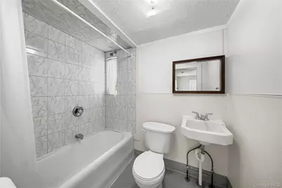 120 N Ocean Avenue, Patchogue, NY 11772 - Photo 18