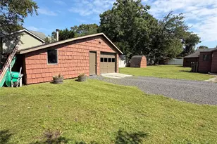 1 Beaver St, Patchogue, NY 11772 - Photo 2