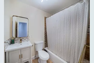 6 Denmark Court, Huntington, NY 11743 - Photo 10