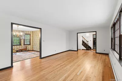 614 Twin Hills Court, Northport, NY 11768 - Photo 8