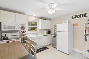 28 The Trail, Hampton Bays, NY 11946 - Photo 8
