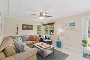 28 The Trail, Hampton Bays, NY 11946 - Photo 14