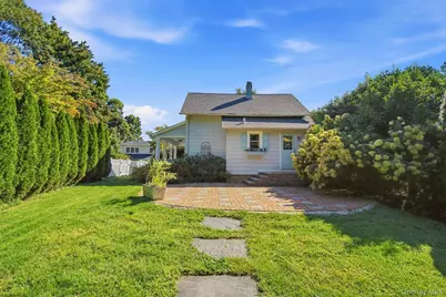 97A Bay Avenue, Huntington, NY 11743 - Photo 18