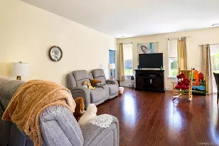 24 Lilac St, Middletown, NY 10940 - Photo 16