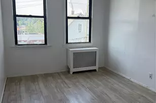 27 1st St, New Rochelle, NY 10801 - Photo 2