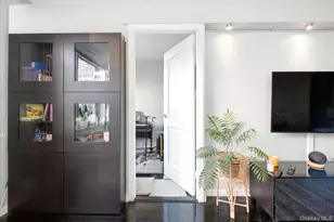 66-15 Thornton Pl, Rego Park, NY 11374 - Photo 12