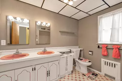 585 Seaman Avenue, Baldwin, NY 11510 - Photo 20