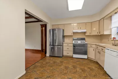 585 Seaman Avenue, Baldwin, NY 11510 - Photo 8