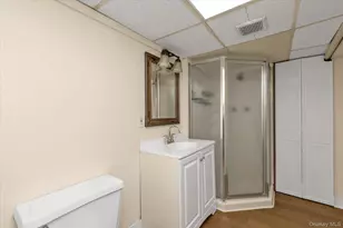 585 Seaman Ave, Baldwin, NY 11510 - Photo 24