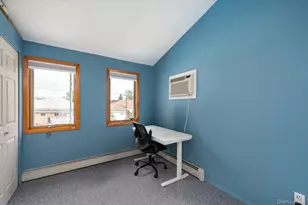 3117 Ward Ln, Wantagh, NY 11793 - Photo 14