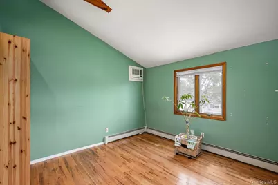 3117 Ward Lane, Wantagh, NY 11793 - Photo 12
