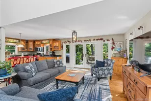 1745 Bay View Ave, Mattituck, NY 11952 - Photo 6