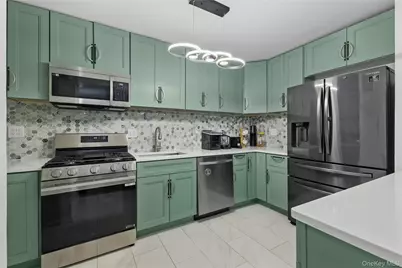 2500 Johnson Avenue #4K, Bronx, NY 10463 - Photo 4