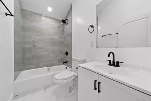 15 Grand Pl, Huntington Station, NY 11746 - Photo 18