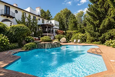 33 Grand Park Avenue, Scarsdale, NY 10583 - Photo 1