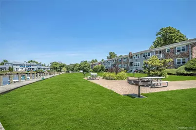 246 Fairharbor #246, Patchogue, NY 11772 - Photo 18