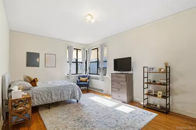 210 Martine Avenue #5L, White Plains, NY 10601 - Photo 8