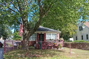25 Campbell St, Patchogue, NY 11772 - Photo 14