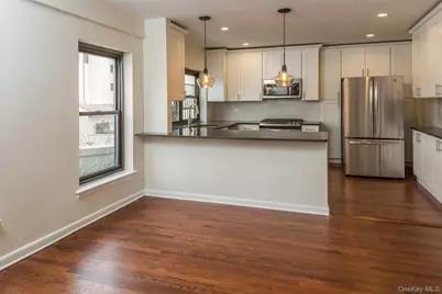 6 Studio Arcade #4G, Bronxville, NY 10708 - Photo 4