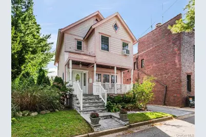 39 12th Avenue, Sea Cliff, NY 11579 - Photo 2