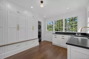 30 Brookside Dr, Manhasset, NY 11030 - Photo 18