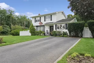 50 Plane Tree Ln, Saint James, NY 11780 - Photo 2