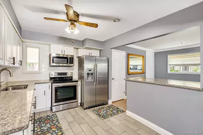 1208 America Avenue, West Babylon, NY 11704 - Photo 6