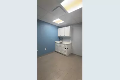 163-03 Horace Harding Expressway, Fresh Meadows, NY 11365 - Photo 8