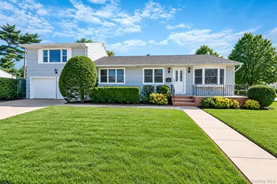 745 Anderson Avenue, Franklin Square, NY 11010 - Photo 2