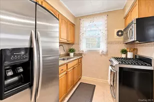 1360 Edwards Ave, Bronx, NY 10461 - Photo 8