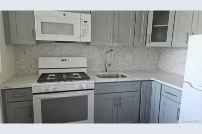 97-37 63rd Road #9M, Rego Park, NY 11374 - Photo 2