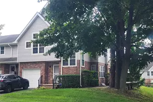 4 Sprucewood Blvd, Central Islip, NY 11722 - Photo 2
