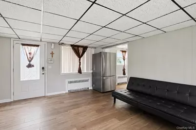 162 Parkwood Drive, Shirley, NY 11967 - Photo 2