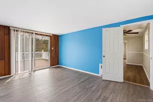 162 Parkwood Dr, Shirley, NY 11967 - Photo 6