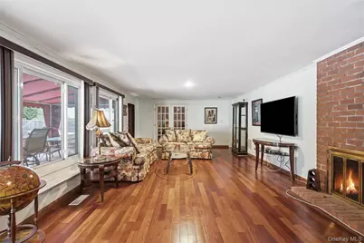 20 Old Town Lane, Huntington, NY 11743 - Photo 18