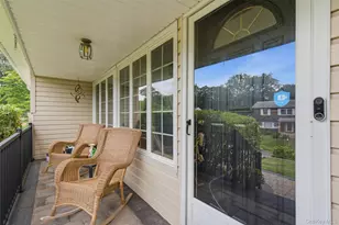 20 Old Town Ln, Huntington, NY 11743 - Photo 2