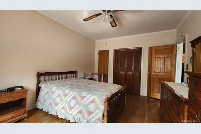 79-04 Kneeland Avenue, Elmhurst, NY 11373 - Photo 6