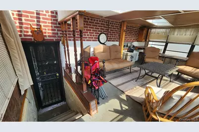 79-04 Kneeland Avenue, Elmhurst, NY 11373 - Photo 36