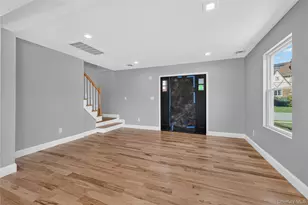 34 Wilson Rd, Valley Stream, NY 11581 - Photo 4